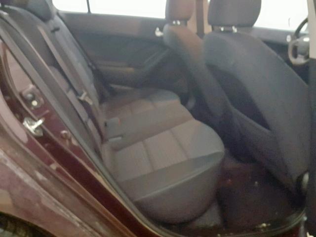 3KPFL4A77JE198945 - 2018 KIA FORTE LX Negro foto 6