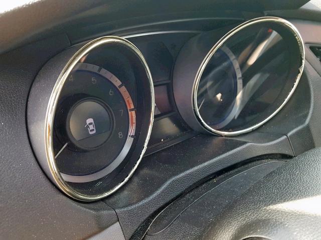 5NPEB4AC8DH649148 - 2013 HYUNDAI SONATA GLS 银色 照片 8