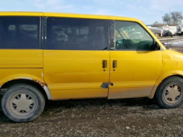 1GNEL19W4YB179080 - 2000 CHEVROLET ASTRO YELLOW photo 9