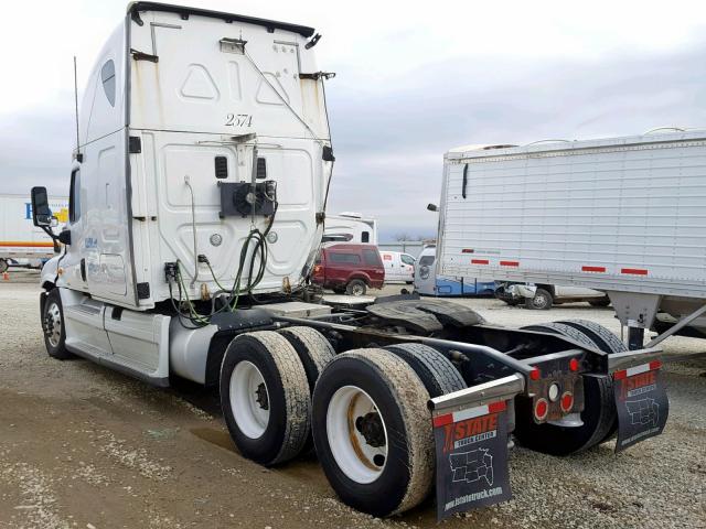 1FUJGLDR1CSBF8843 - 2012 FREIGHTLINER CASCADIA 1 WHITE photo 3