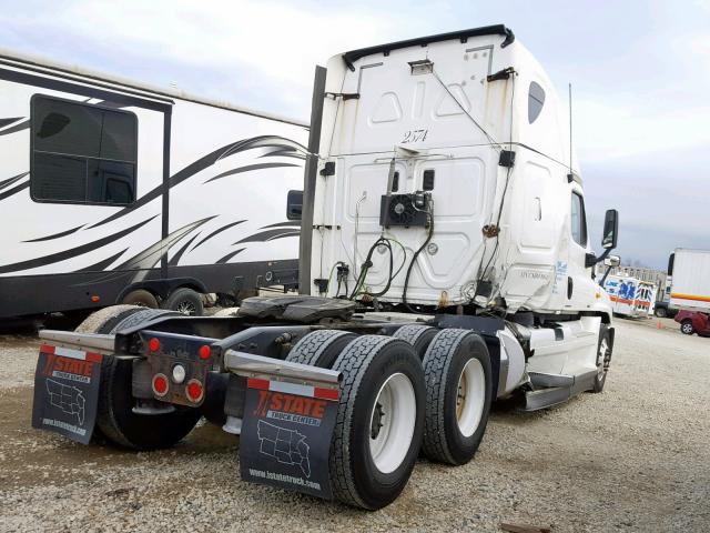 1FUJGLDR1CSBF8843 - 2012 FREIGHTLINER CASCADIA 1 WHITE photo 4