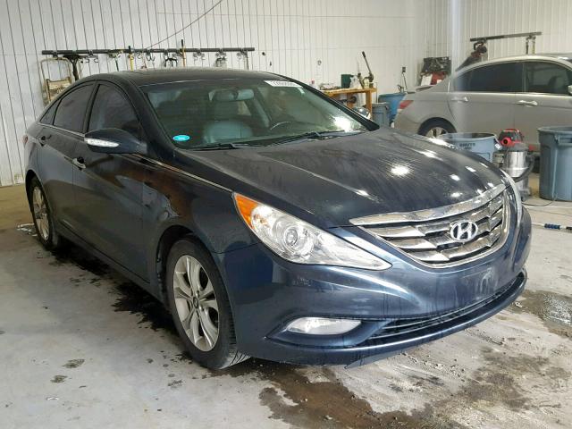 5NPEC4AC6BH284060 - 2011 HYUNDAI SONATA SE BLUE photo 1