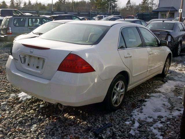 1HGCM56307A132729 - 2007 HONDA ACCORD SE WHITE photo 4