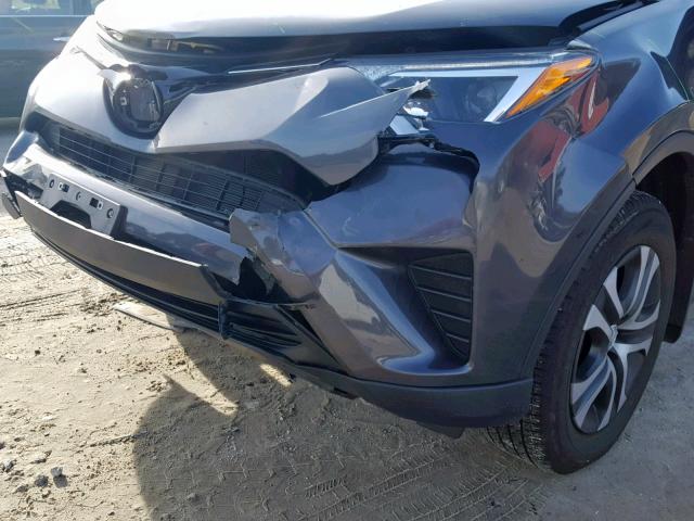 JTMBFREV3HJ126858 - 2017 TOYOTA RAV4 LE GRAY photo 9