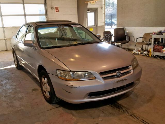 1HGCG1650WA002059 - 1998 HONDA ACCORD EX SILVER photo 1