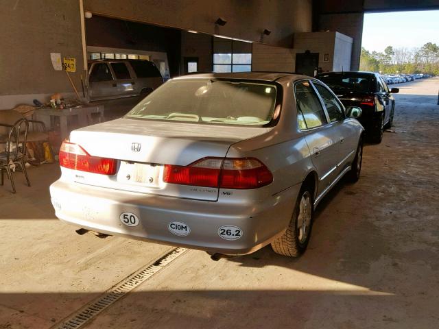 1HGCG1650WA002059 - 1998 HONDA ACCORD EX SILVER photo 4