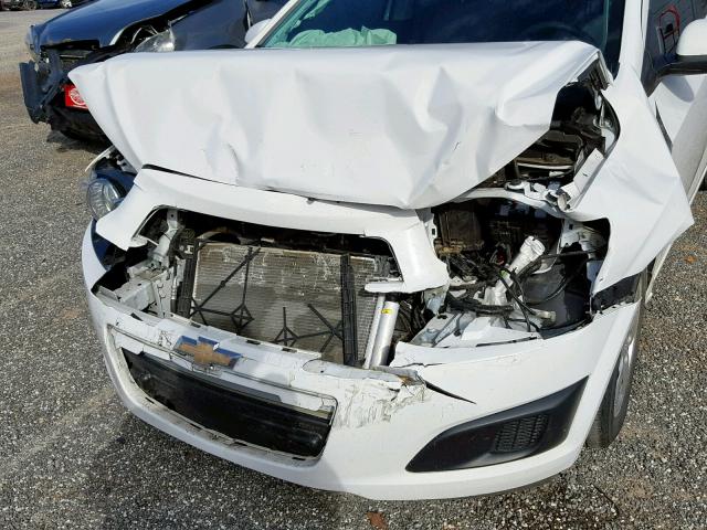 1G1JA5SH9F4155884 - 2015 CHEVROLET SONIC LS 白色 照片 9