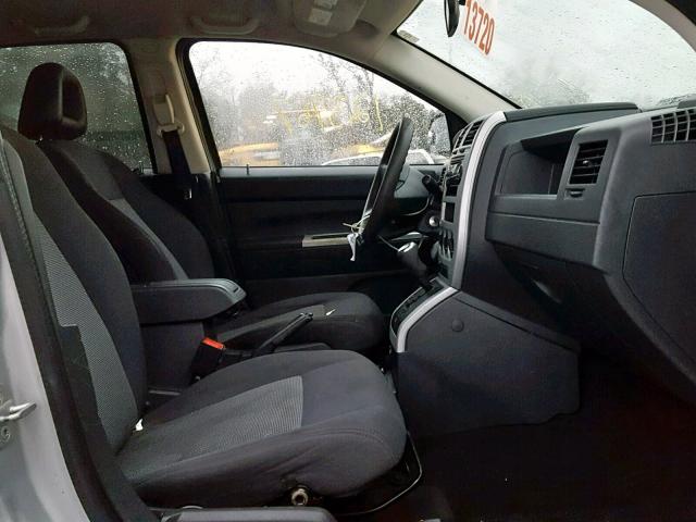 1J8FT47W48D680677 - 2008 JEEP COMPASS SP ვერცხლისფერი ფოტო 5