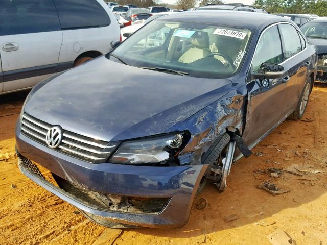 1VWBH7A31DC139686 - 2013 VOLKSWAGEN PASSAT SE BLUE photo 2