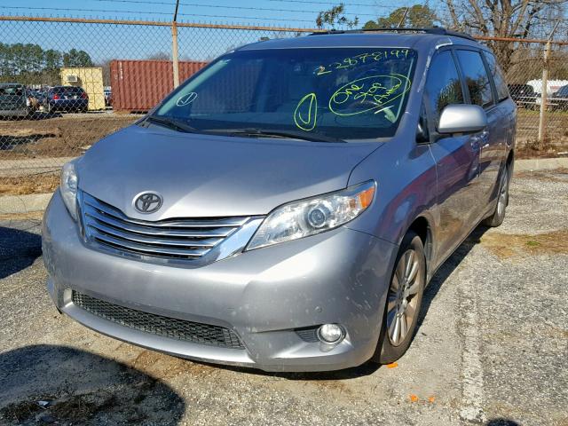 5TDYK3DC6BS029649 - 2011 TOYOTA SIENNA XLE ვერცხლისფერი ფოტო 2