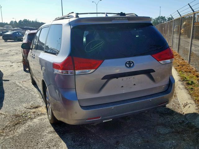 5TDYK3DC6BS029649 - 2011 TOYOTA SIENNA XLE ვერცხლისფერი ფოტო 3