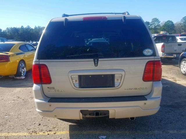 5LMFU27596LJ24246 - 2006 LINCOLN NAVIGATOR 白色 照片 9