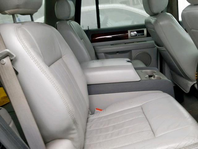 5LMFU28526LJ07951 - 2006 LINCOLN NAVIGATOR 黑色 照片 6