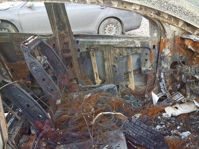 1J4NF4FB6AD630971 - 2010 JEEP COMPASS SP შავი ფოტო 5