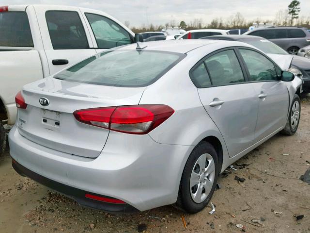 3KPFK4A70HE076831 - 2017 KIA FORTE LX SILVER photo 4