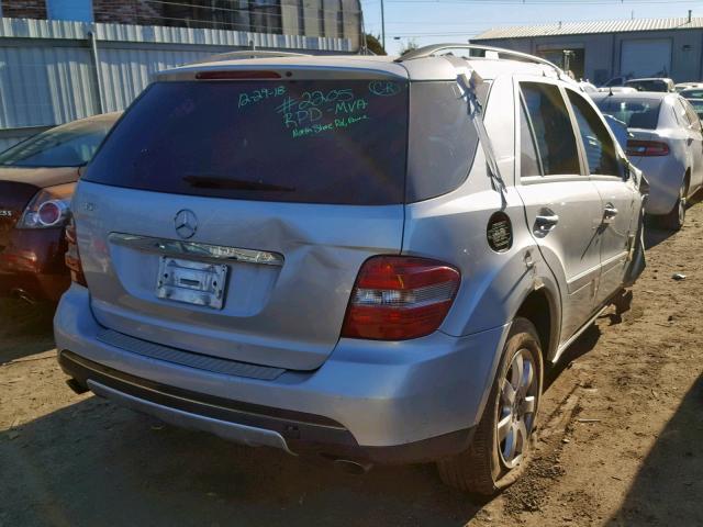 4JGBB86E76A049487 - 2006 MERCEDES-BENZ ML 350 BLACK photo 4