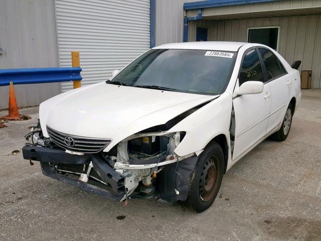 4T1BE32K05U394749 - 2005 TOYOTA CAMRY LE თეთრი ფოტო 2