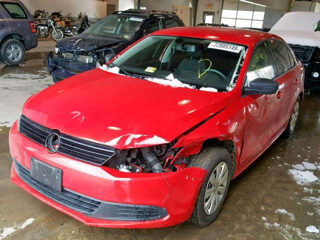 3VW1K7AJ8EM372976 - 2014 VOLKSWAGEN JETTA BASE RED photo 2