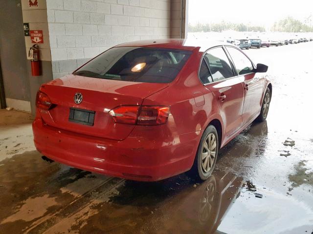 3VW1K7AJ8EM372976 - 2014 VOLKSWAGEN JETTA BASE RED photo 4