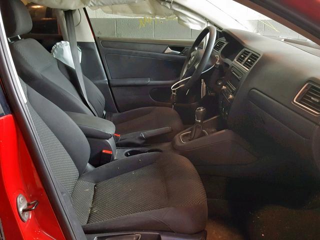 3VW1K7AJ8EM372976 - 2014 VOLKSWAGEN JETTA BASE RED photo 5