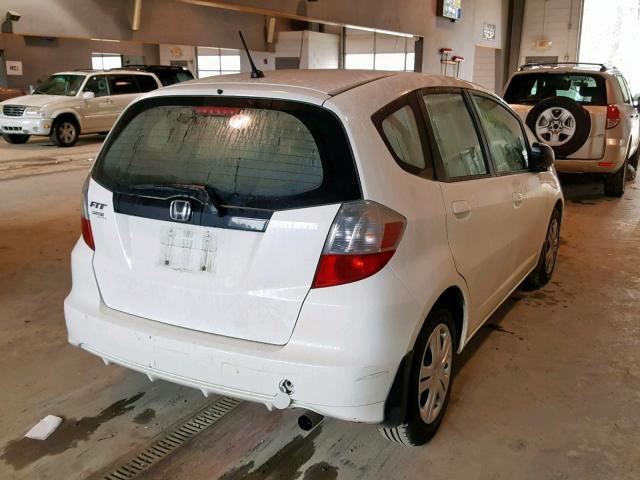 JHMGE8H34BC006395 - 2011 HONDA FIT WHITE photo 4