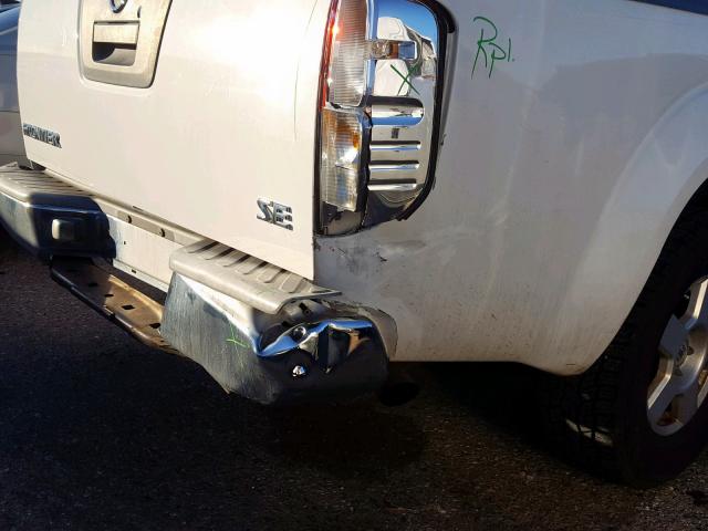 1N6AD07U86C426332 - 2006 NISSAN FRONTIER C WHITE photo 9