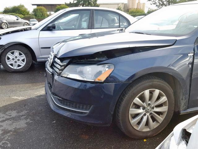 1VWAT7A34EC092357 - 2014 VOLKSWAGEN PASSAT S BLUE photo 9