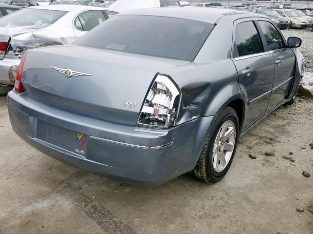 2C3KA53G36H357970 - 2006 CHRYSLER 300 TOURIN GRAY photo 4