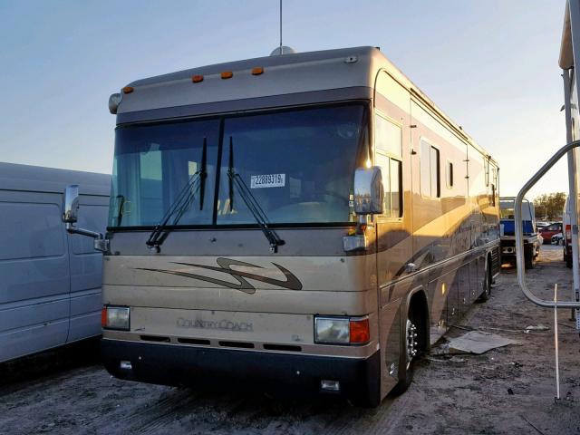 4U7B6EV1121102222 - 2002 COUNTRY COACH MOTORHOME INTRIGUE BEIGE photo 2