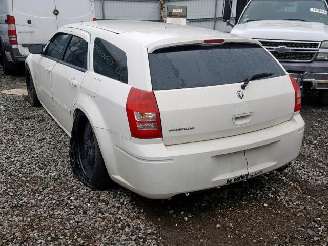 2D4FV47T36H378646 - 2006 DODGE MAGNUM SE WHITE photo 3