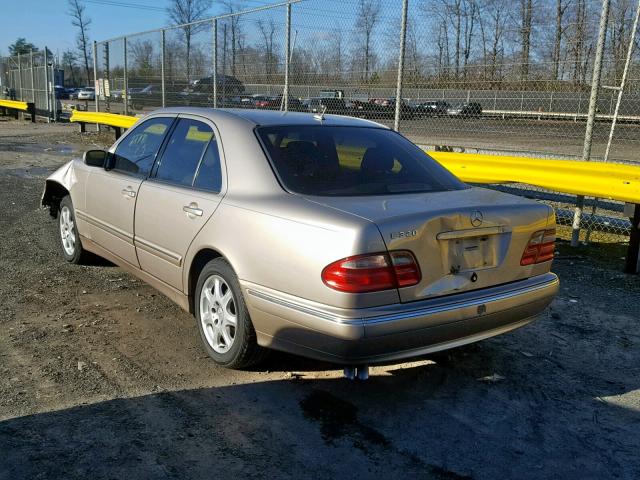 WDBJF65J0YB008914 - 2000 MERCEDES-BENZ E 320 BEIGE photo 3