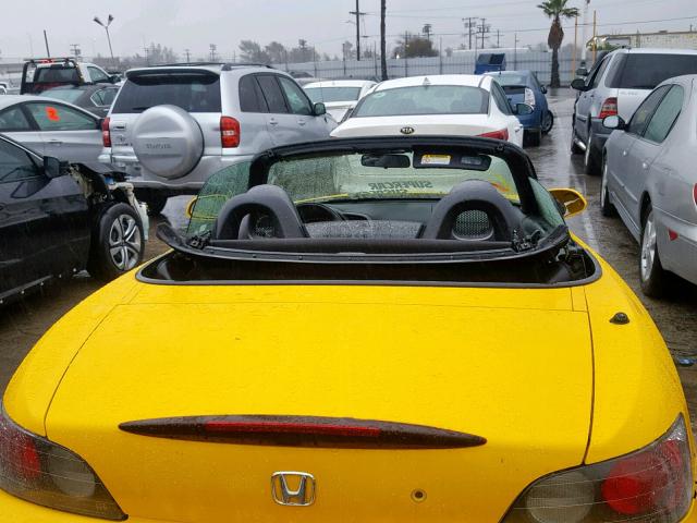 JHMAP11412T005621 - 2002 HONDA S2000 YELLOW photo 6