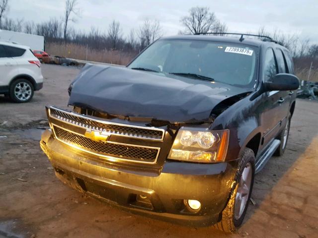 1GNSKBE05BR348809 - 2011 CHEVROLET TAHOE K150 BLACK photo 2