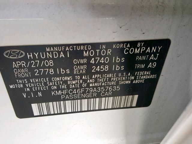 KMHFC46F79A357635 - 2009 HYUNDAI AZERA SE WHITE photo 10