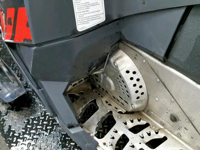 2BPSUFBA6BV000445 - 2011 SKI DOO SNOWMOBILE წითელი ფოტო 11