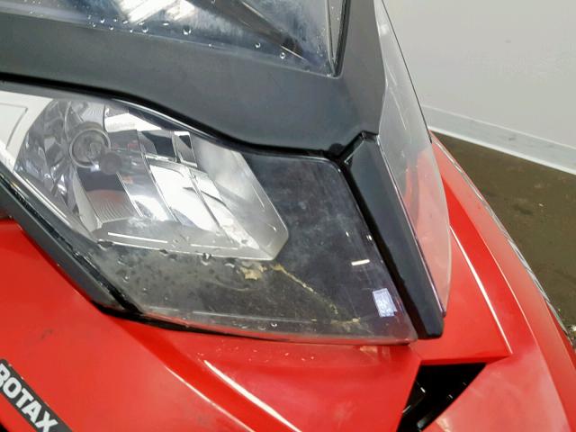 2BPSUFBA6BV000445 - 2011 SKI DOO SNOWMOBILE წითელი ფოტო 13