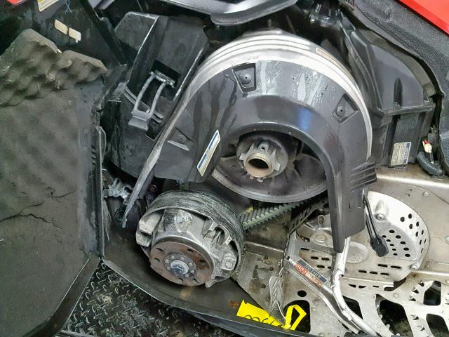 2BPSUFBA6BV000445 - 2011 SKI DOO SNOWMOBILE წითელი ფოტო 6