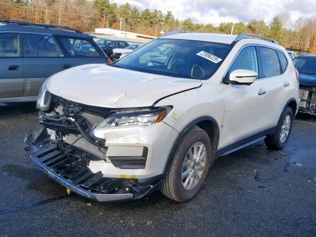 KNMAT2MV7JP508634 - 2018 NISSAN ROGUE S WHITE photo 2