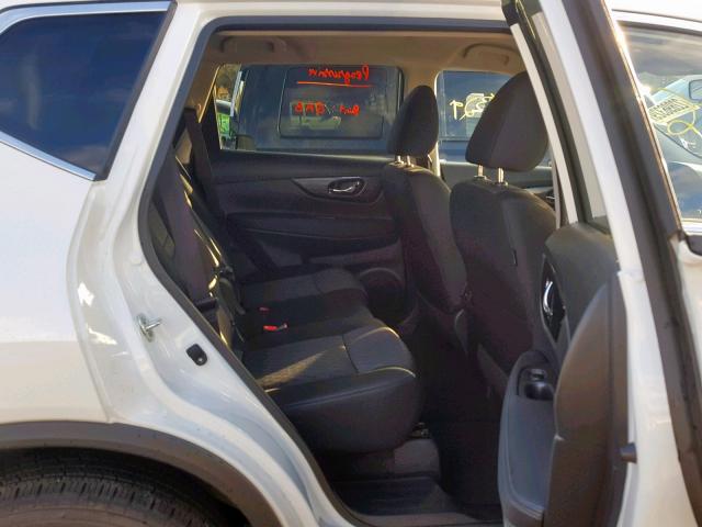 KNMAT2MV7JP508634 - 2018 NISSAN ROGUE S WHITE photo 6