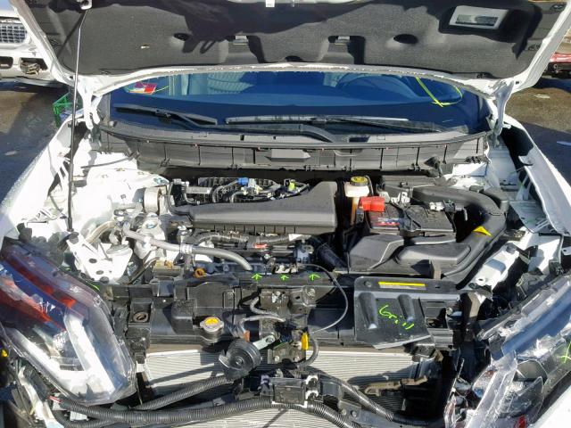 KNMAT2MV7JP508634 - 2018 NISSAN ROGUE S WHITE photo 7