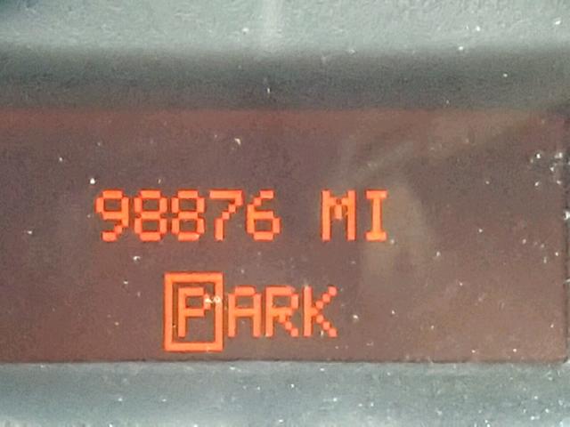 2G2WR524241133581 - 2004 PONTIAC GRAND PRIX SILVER photo 8