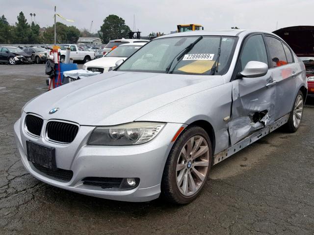 WBAPH5G52BNM71351 - 2011 BMW 328 I SULE SILVER photo 2