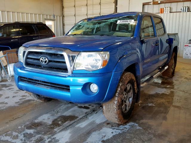 3TMJU62NX6M015731 - 2006 TOYOTA TACOMA DOU BLUE photo 2