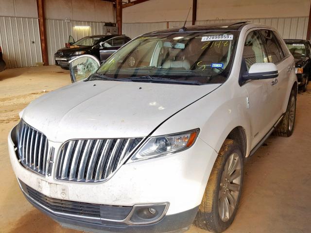 2LMDJ8JK6CBL02148 - 2012 LINCOLN MKX WHITE photo 2