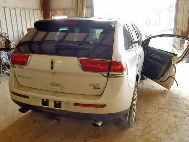 2LMDJ8JK6CBL02148 - 2012 LINCOLN MKX WHITE photo 4