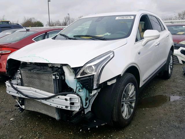 1GYKNBRS8HZ279869 - 2017 CADILLAC XT5 LUXURY WHITE photo 2