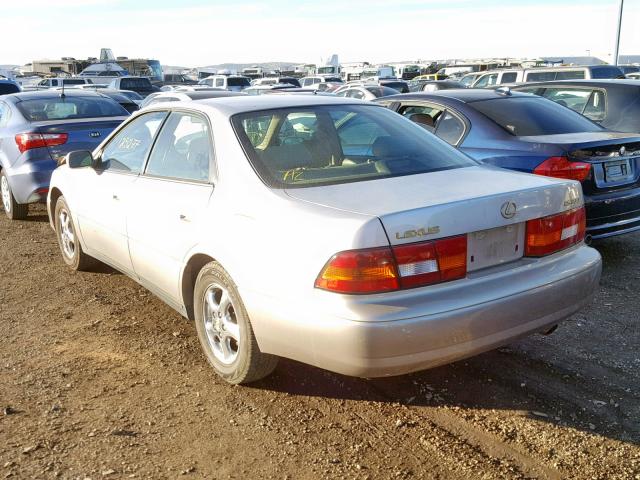 JT8BF28G0X5059601 - 1999 LEXUS ES 300 金色 照片 3