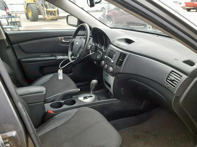 KNAGE228795356585 - 2009 KIA OPTIMA GRAY photo 5