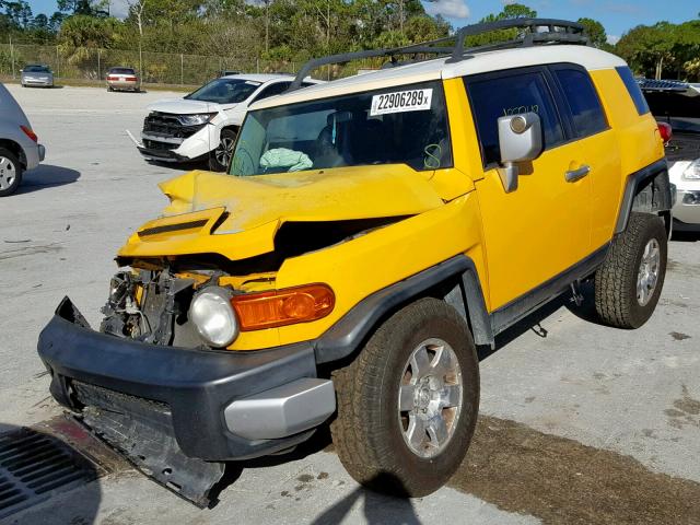 JTEBU11F88K051389 - 2008 TOYOTA FJ CRUISER YELLOW photo 2