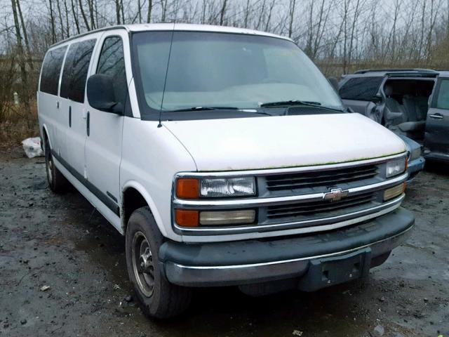 1GAHG39J1Y1265343 - 2000 CHEVROLET EXPRESS G3 WHITE photo 1